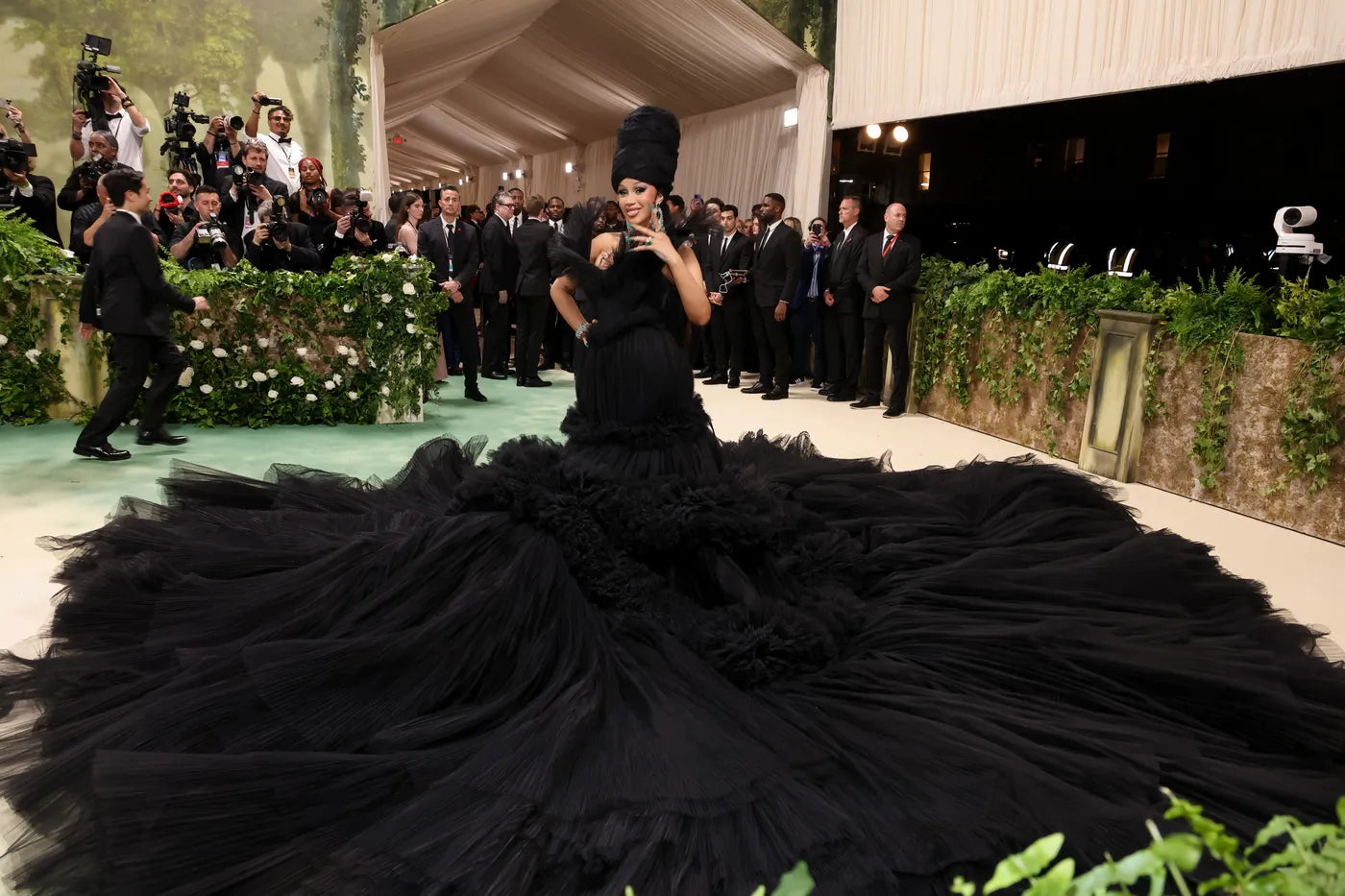 Met Gala 2024: Red Carpet Looks, The Garden Of Time
